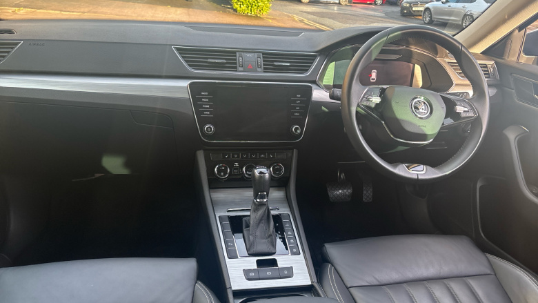 Skoda Superb 1.4 TSI iV SE Technology DSG 5dr Estate